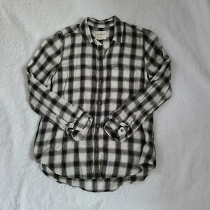American Eagle boyfriend fit shirt